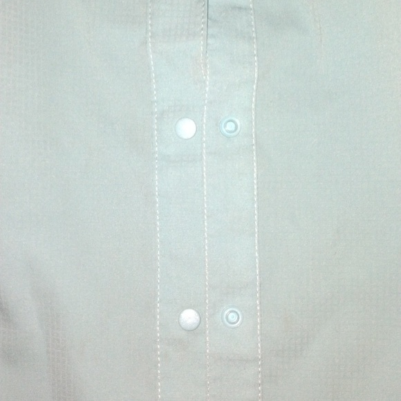 Baby Blue Columbia Button up Tank - Picture 4 of 4